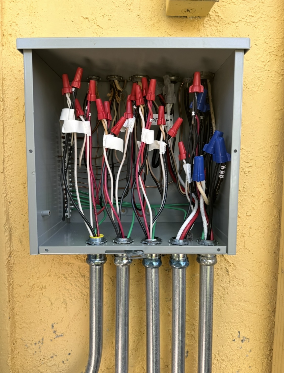 Electrical Rewiring in Pasatiempo CA